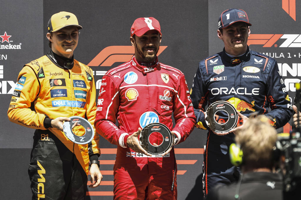 开云体育平台APP-哈斯车队碾压索伯车队，汉密尔顿刷新纪录